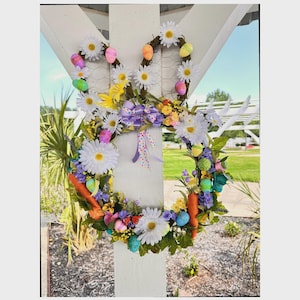 Easter Bunny wreaths, Easter Door Hangers, Decorative Easter Wreath, Front Door Wreath, Seasonal Decorations, Easter Egg Hunt, Bunny Wreath