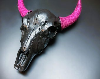 Black & Hot Pink Skull Decor, Bull Skull Wall or table Decor, Country Rustic Glittered Horned Skull,