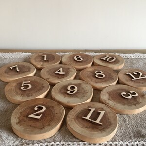 Numeri tavolo, Numero tavolo da sposa rustico, Centrotavola per matrimoni, Fette di legno, Decorazioni per matrimoni, Decorazioni per la tavola
