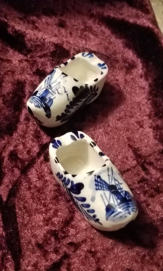 Vintage pair Delft Porcelain Dutch Shoes