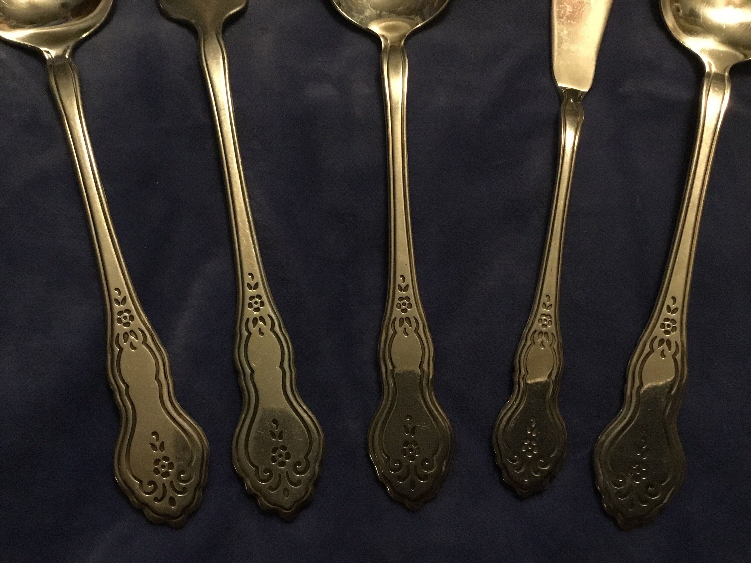 Oneida Silver Company Deluxe Stainless Steel Flatware Etsy
