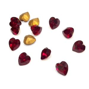 12 Stück Siam Ruby Farbige Swarovski Kristall Herz Steine, 8x8.8mm, Vintage