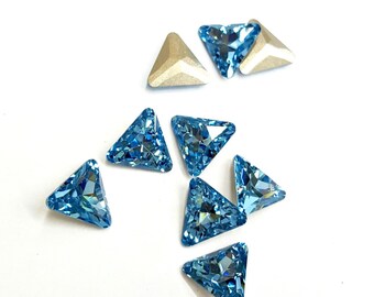 12 Pieces Aquamarine Swarovski Triangle Stones, Article #4722, Vintage, 10mm