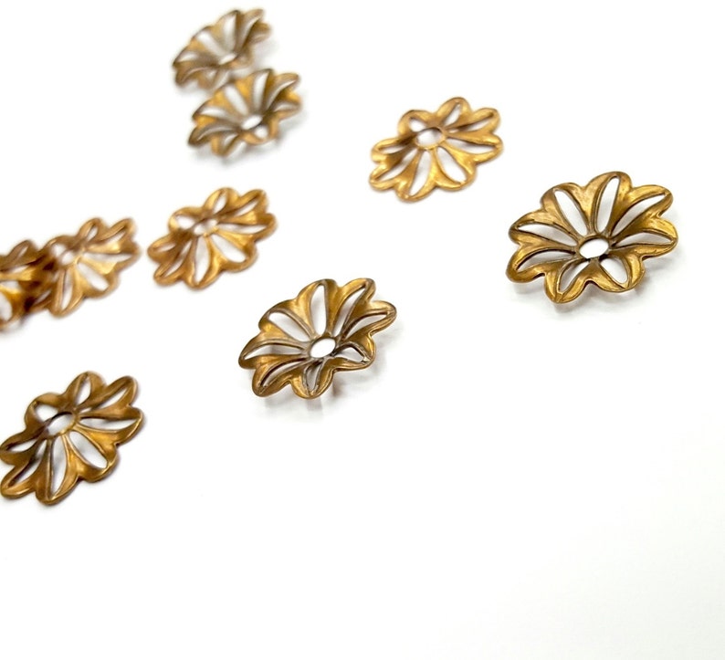 12 Pieces Floral Findings, Struck Raw Brass, Vintage, 16mm diameter 2mm thick image 1