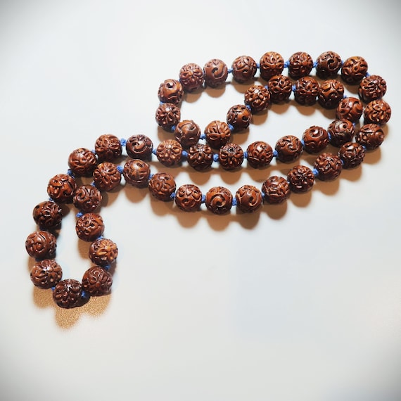 Vintage Rare Chinese Hand Carved 15mm Wood Beaded Necklace 34