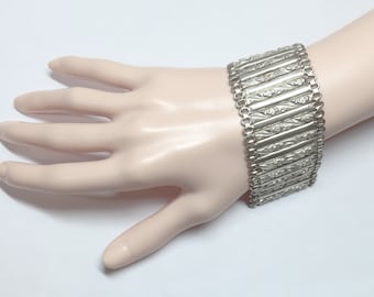スターリングシルバー フローラルカフブレスレット il_340x270.5808113235_37nz.jpg