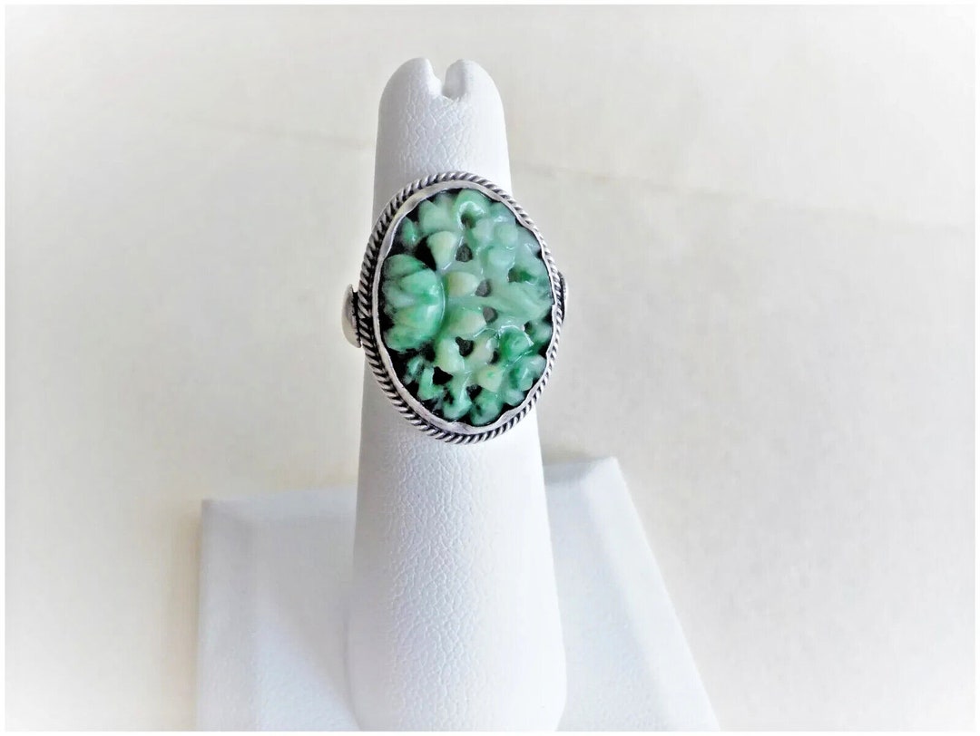 Vintage Chinese Art Deco Style Hand Carved Pierced Apple Green Jadeite ...