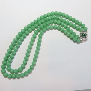 Vintage Genuine Natural Translucent Apple Green Jadeite Jade Two Strand Beaded Necklace Sterling Clasp zdjęcie 7