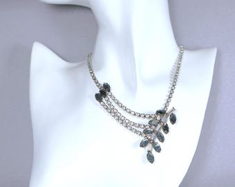 Collana girocollo regolabile a tre fili, stile Art Déco vintage, grigio argento con strass.