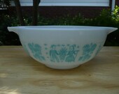 Pyrex Cinderella Bowl , Amish Butterprint , Turquoise design