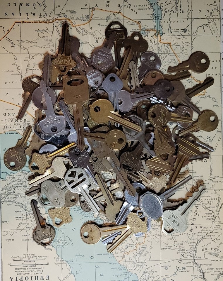 OLD KEYS LOT OF 200／US VINTAGE Antique Iron Skeleton Keys Lot of 200 Steampunk | eBay