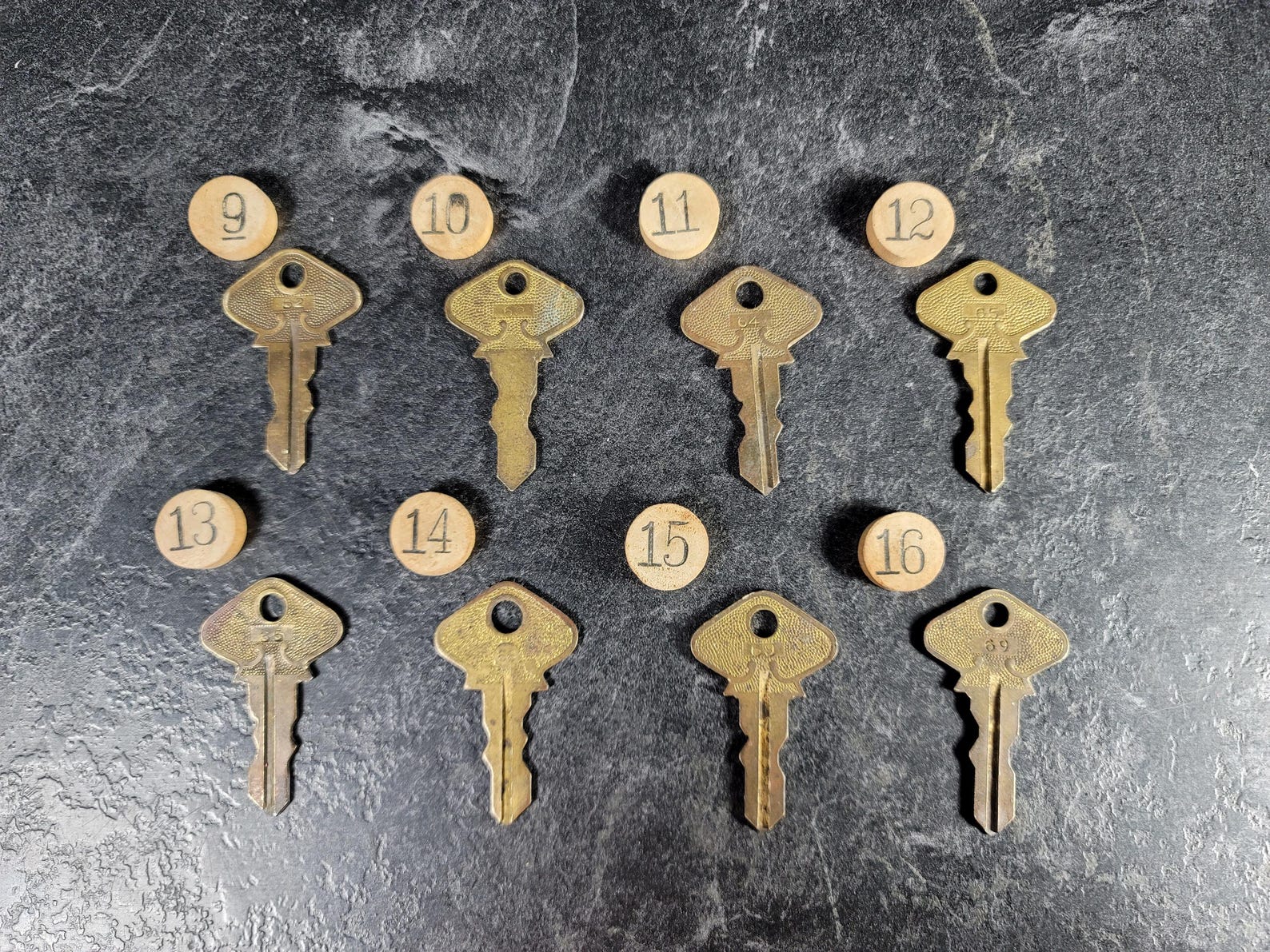 Vintage Ford Model T Key 51 52 59 62 64 65 66 69 70 71 72 74 Assemblage ...