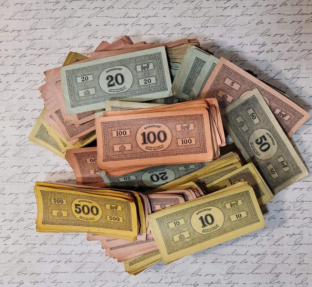 33 billets de Monopoly Money très vintage / Billet plus petit 3,75 x 1,75  Play Money -  Canada