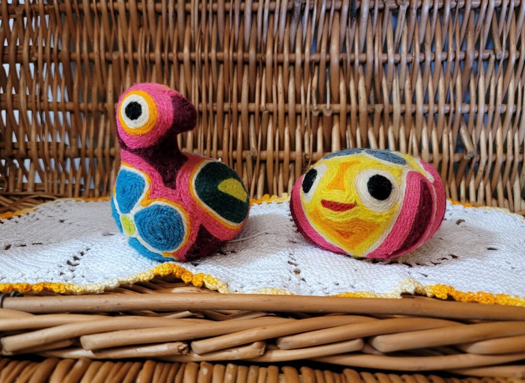 Choice Vintage String / Yarn Art Choice of Dove / Quail or Frog / Toad ...