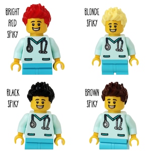 Bobine d'insigne d'infirmière docteur Aqua Scrubs faite avec LEGO® Minifigure™ Homme Pédiatrie Porte-badge d'identité image 7
