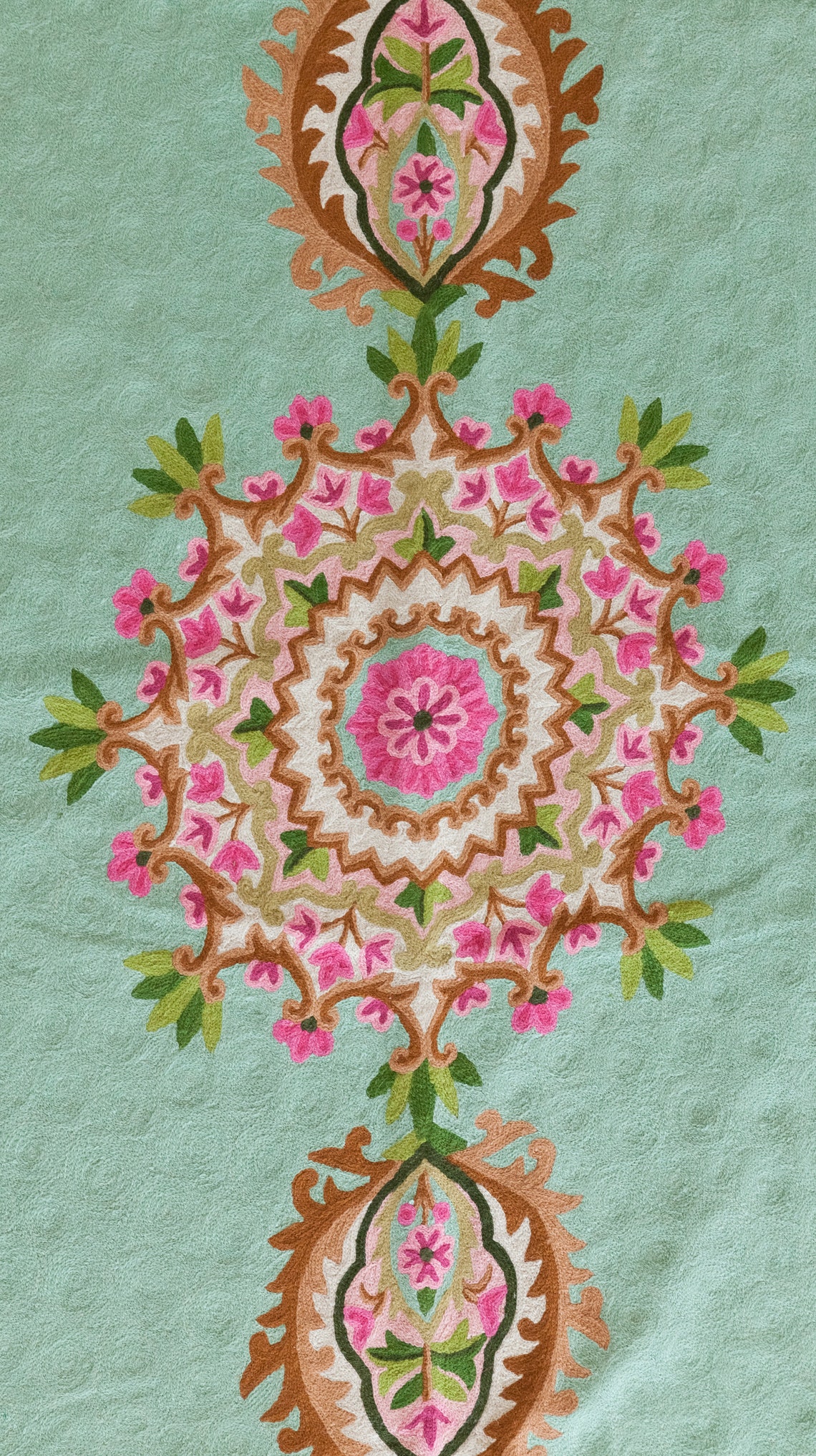 Oriental 5X8 pink and lime green rug made of wool. Striking Etsy