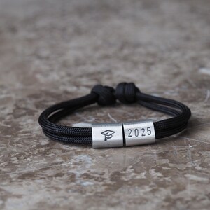 Abitur 2025, Armband Junge, Geschenk zum Bachelor