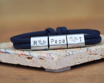 Armband zur Papa zur Geburt Zwillinge, erster Vatertag, Gravur Babyfüße