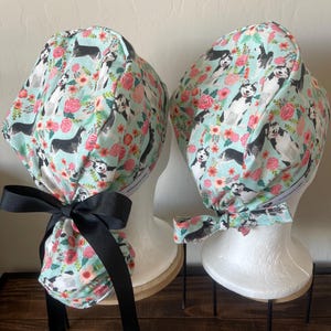 Schrobmutsen van husky/windhond/labordoodle/bichon: scrubmuts met paardenstaart en scrubmuts voor korthaar