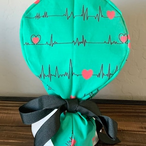 Scrub Cap with ponytail holder/ scrub hat/ surgical scrub cap/ hair cover/ PPE-  Ekg and hearts