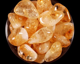 Piedra de citrino pulida, abundancia y éxito, gema para rituales del plexo solar.