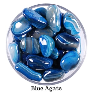 Pedra rolada de ágata azul, cristal azul celeste polido, gema calmante e que auxilia na comunicação.