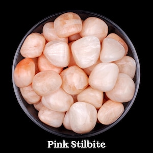 Zeldzaam! Roze stilbiet getrommelde steen, gepolijst perzikkristal, engelachtig en altaarritueel edelsteen