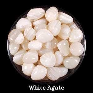 Weißer Achat Trommelstein, Ruhe, Schutz und Weisheit Kristall, Gebänderter weißer Achat, Pflege emotionales Gleichgewicht, Edelstein Geschenk Krebs Zwillinge