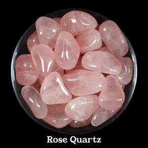 Rozenkwarts trommelsteen, onvoorwaardelijke liefde, ritueel edelsteen hartchakra