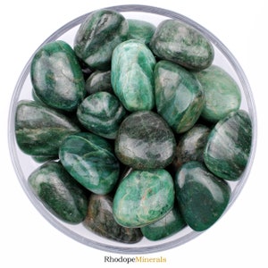 Grüner Prase Trommelstein, Grüne Prase, Trommelsteine, Grüner Quarz, Grüne Quarz Steine, Edelsteine, Steine, Kristalle, Geschenke, Felsen, Sternzeichen