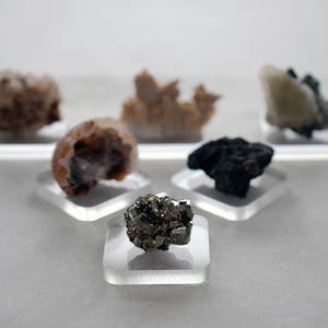 Display Stand For Crystals, Stand For Crystals, Stand For Agate Slices, Stand For Geodes, Crystal Holder, Display Holder, Pads, Favors