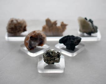 Clear Acrylic Display Stand For Crystals, Transparent Mineral Base, Gemstone Holder Set