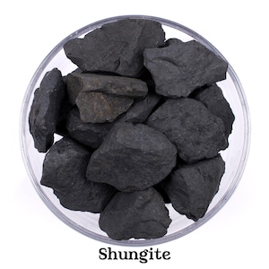 Piedra de shungita en bruto, cristal protector negro natural, piedra de protección EMF rica en carbono
