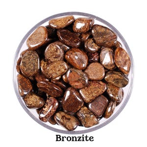 Bronziet trommelsteen, natuurlijk beschermings- en aardingskristal voor focus en vertrouwen