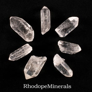 Pointe de quartz clair, Quartz clair, Pierres brutes, Pierres brutes, Pierres, cristaux, Roches, Cadeaux, Pierres précieuses, Pierres précieuses précieuses, Cristal du zodiaque, Cristal de guérison