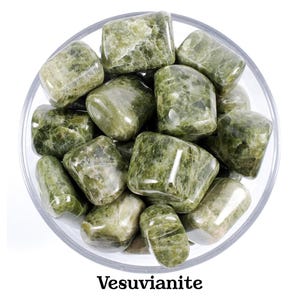 Vesuvianiet-tuimelsteen, gepolijst idocrase-kristal, groei- en altaarritueel edelsteen
