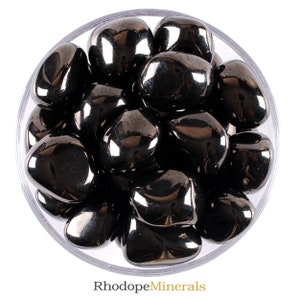 Jet Tumbeld Stone, Jet, Tumbeld Stones, Stones, Crystals, Rocks, Gifts, Wedding Favors, Gemstones, Gems, Zodiac Crystals, Healing Crystals