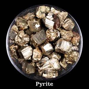 Juego de 3 piedras de pirita en bruto. Pirita, piedra en bruto, piedras, cristales, rocas, regalos, piedras preciosas, gemas, cristales del zodíaco, piedras curativas.