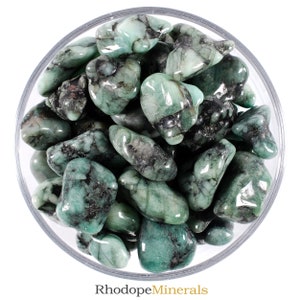 Emerald Tumbled Stone, Emerald, Tumbled Stones, Stones, Crystals, Rocks, Gifts, Gemstones, Gems, Zodiac Crystals, Healing Crystals, Favors