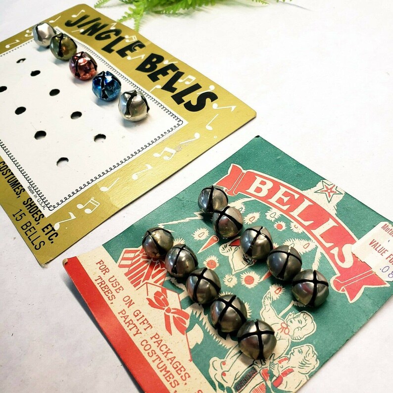 43 Vintage Christmas Jingle Bells Multi Color /& Silver Mini Original Cards