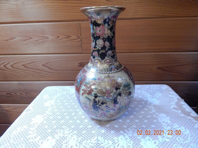 Vase Japanese Vintage