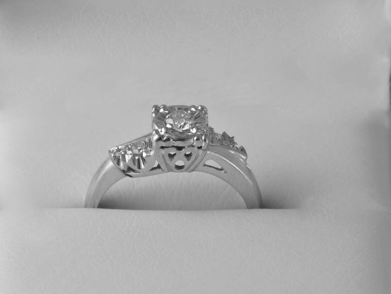 Promise or Stacking Ring Size 5.5 LB317 Wedding .15 ctw total; 14K White Gold Art Deco Engagemant Ring; 1930-40/'s .11 ctw Center Diamond