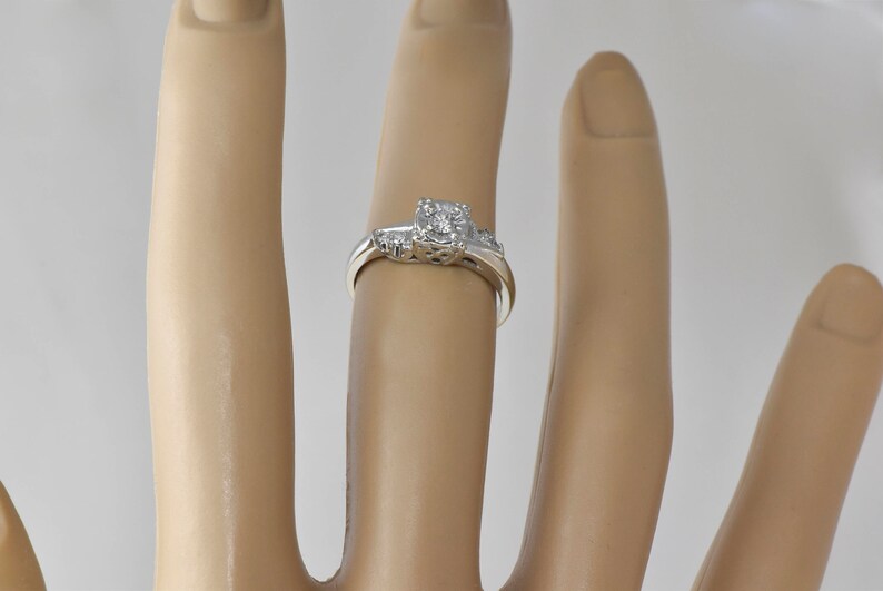 Promise or Stacking Ring Size 5.5 LB317 Wedding .15 ctw total; 14K White Gold Art Deco Engagemant Ring; 1930-40/'s .11 ctw Center Diamond