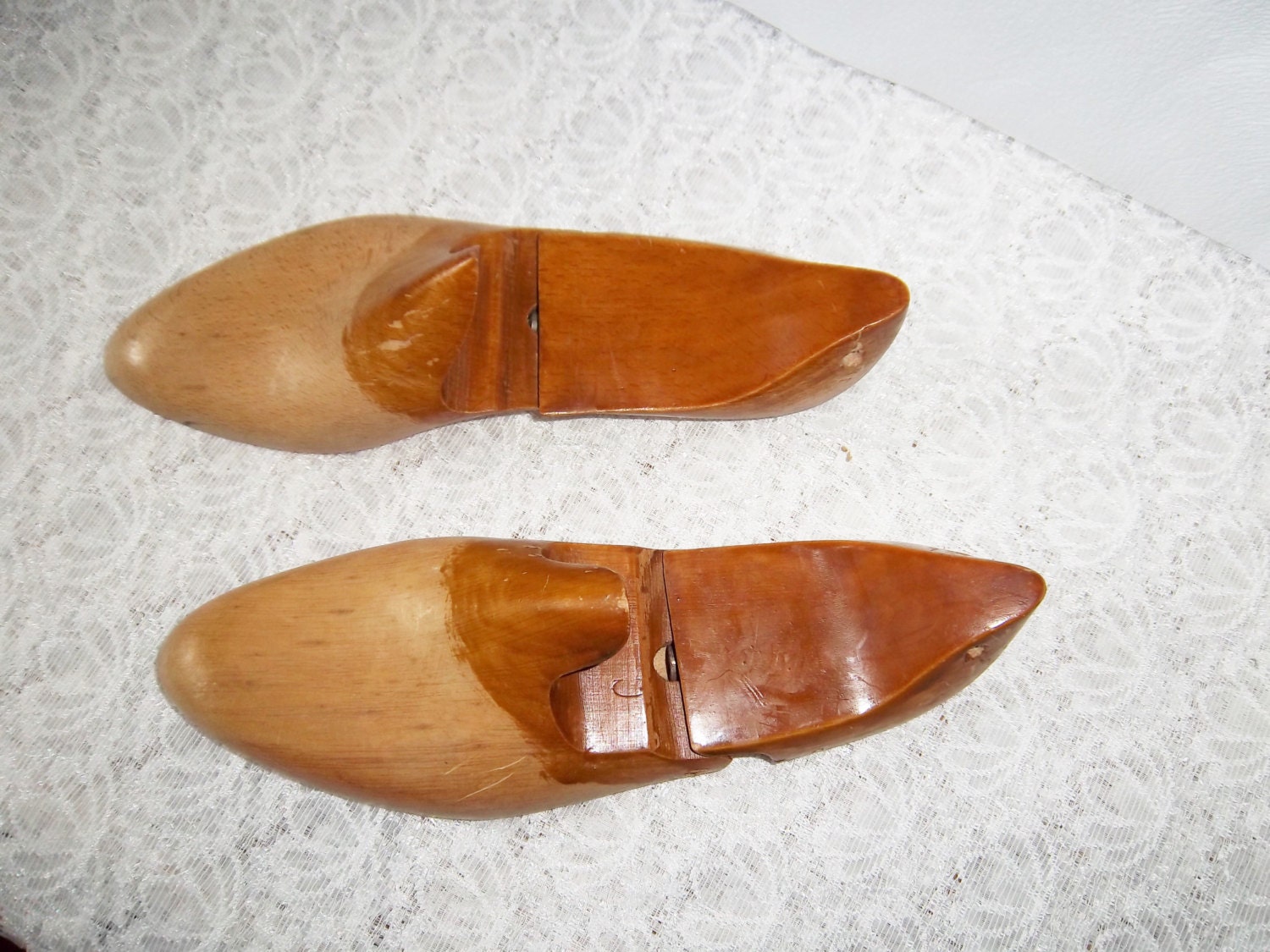 forme shoe stretcher