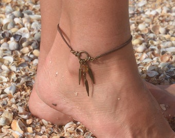 Women ankle bracelet Suede cord anklet Feather Beach Anklet Summer Jewelry Brown Suede Anklet handmade Bodyjewelry Crystal Women Jewelry