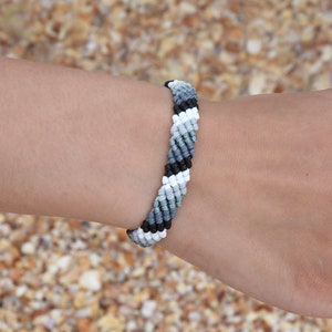 Friendship bracelet Striped bracelet Thread Waterproof Macrame bracelet Surf bracelet Hippie Makrame Men Bracelet boyfriend gift for husband