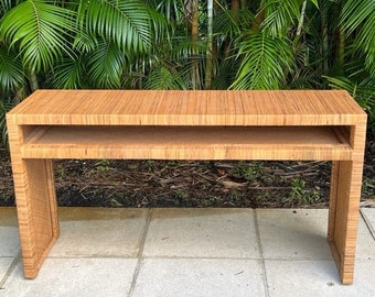Consola de ratán envuelta estilo Vivai Sud, muebles costeros bohemios modernos de mediados de siglo