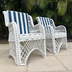 Pair of Russell Woodard Spun Fiberglass Chairs Mid Century Modern Patio Furniture