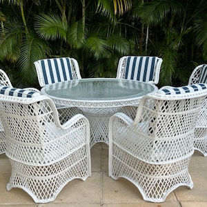 Russell Woodard Spun Fiberglass Table and Chairs Mid Century Modern Patio Furniture