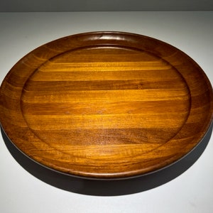 Bandeja grande de teca Richard Nissen, estilo moderno de mediados de siglo, fabricada en Dinamarca